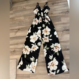 XHILARATION BLACK FLORAL JUMPSUIT